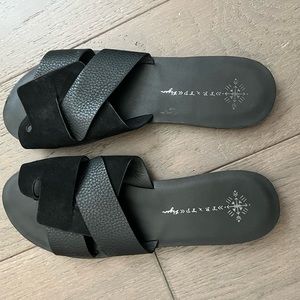 Black vegan leather free people sandals